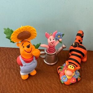 Disney Hallmark Keepsake Ornaments-Garden of Piglet & Pooh/Tigger in Garden 1998